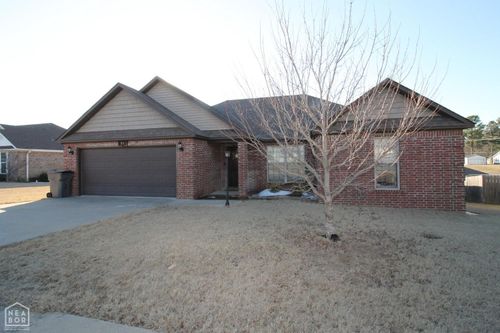 51 Ashcraft Ct, Paragould, AR, 72450-7592 | Card Image
