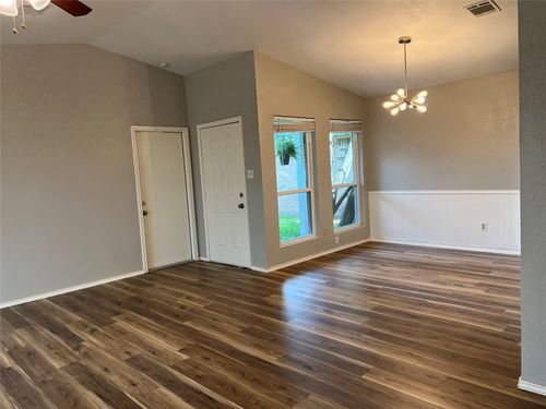 759 Meadowcreek Ct, Garland, TX, 75043-5271 | Card Image