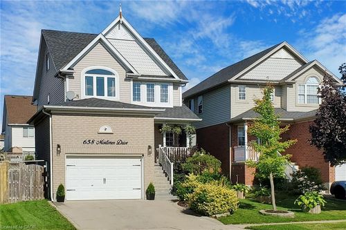 658 Mortimer Dr, Cambridge, ON, N3H5R7 | Card Image