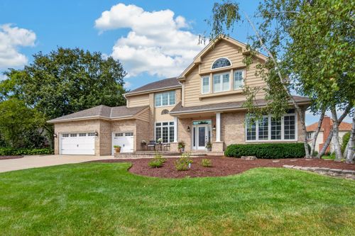 4020 White Eagle Dr, Naperville, IL, 60564-9460 | Card Image