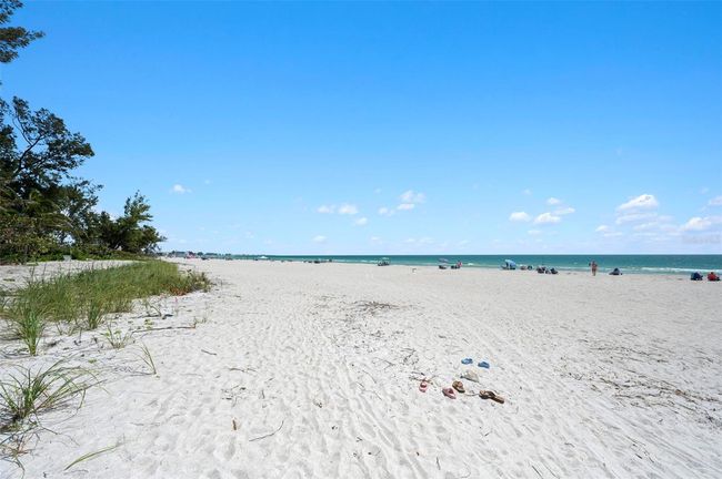204 75 Th St, House other with 3 bedrooms, 2 bathrooms and null parking in HOLMES BEACH FL | Image 67