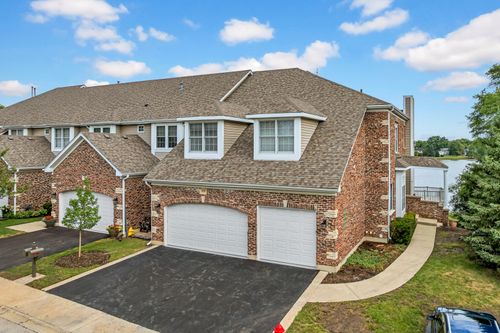1020 W Bogey Ln, Palatine, IL, 60067-2392 | Card Image