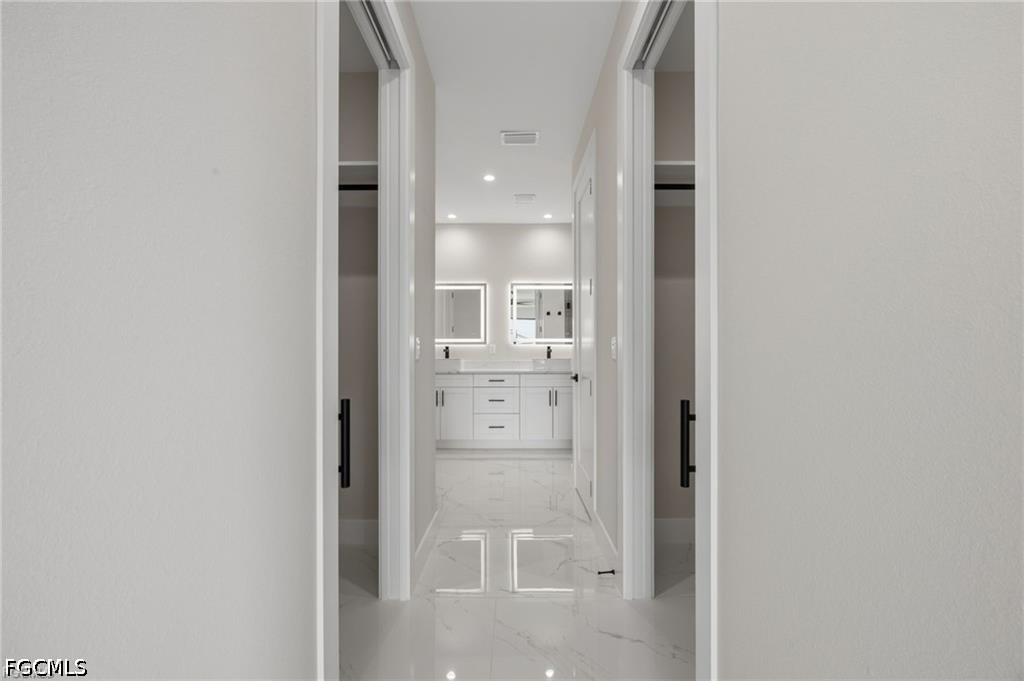 Residential Lease in Cape Coral 3