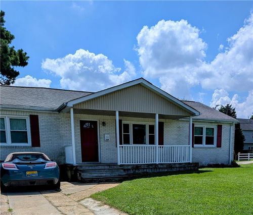 8200 Beatty St, Norfolk, VA, 23518-3023 | Card Image