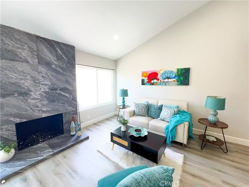 1353 Termino Ave, Long Beach, CA, 90804-3014 | Card Image