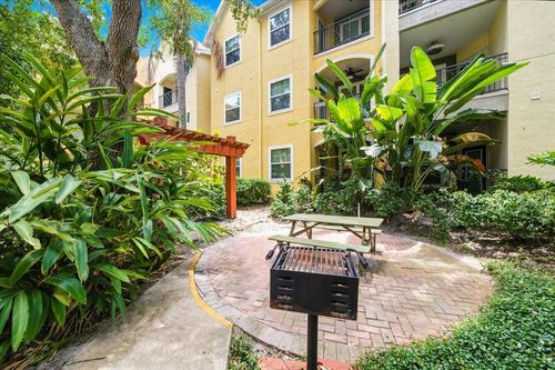 10205-1910 E Palm Ave, TAMPA, FL, 33605-3840 | Card Image