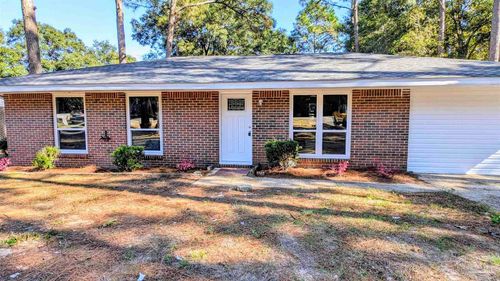 6818 Roundup Ln, Milton, FL, 32570-3266 | Card Image