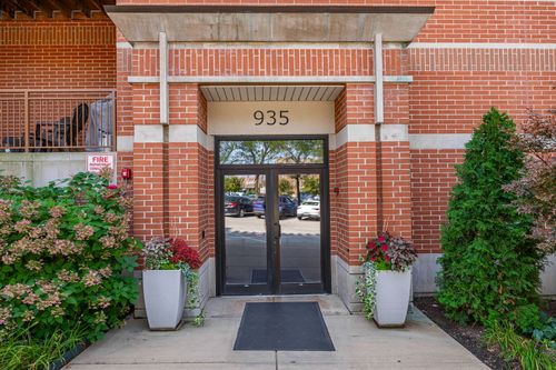 309-935 Burlington Ave, Downers Grove, IL, 60515-4794 | Card Image
