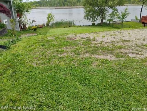 2094 Austin Dr, Novi, MI, 48377-1908 | Card Image