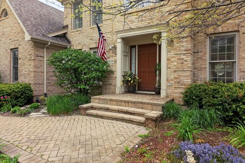 26W248 Tuckaway Ct, Winfield, IL, 60190-2319 | Card Image