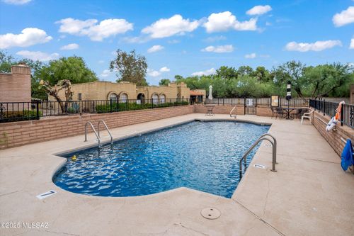 2422 N Shade Tree Cir, Tucson, AZ, 85715-3738 | Card Image