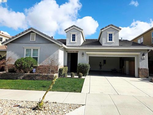 2488 Remy Cantos Dr, Tracy, CA, 95376-8207 | Card Image