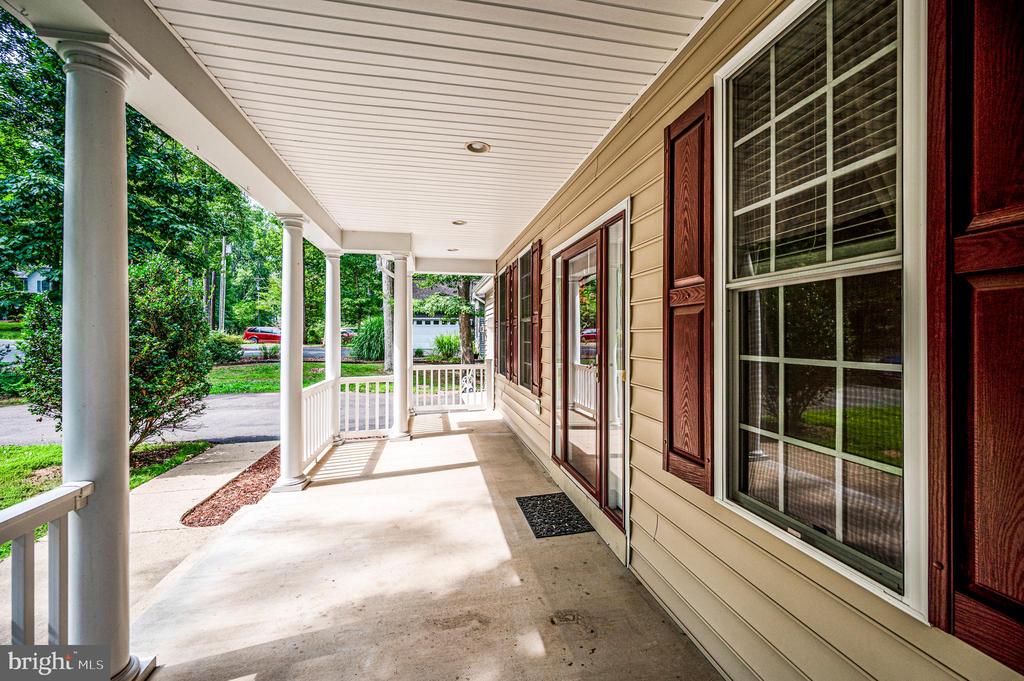 Residential in LOCUST GROVE 5