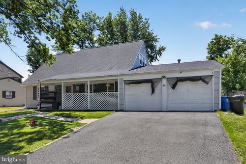 14 Gardenbrook Ln, Willingboro, NJ, 08046-3010 | Card Image