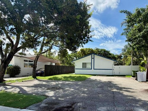 a-b-650 Ne 15th Street, Fort Lauderdale, FL, 33304 | Card Image