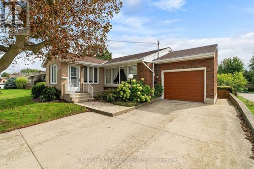 78 Blake St E, Goderich, ON, N7A1C8 | Card Image