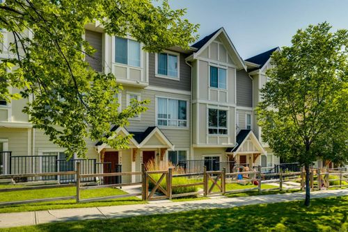 958 Sherwood Blvd Nw, Calgary, AB, T3R0V3 | Card Image