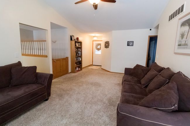 Living Room | Image 11