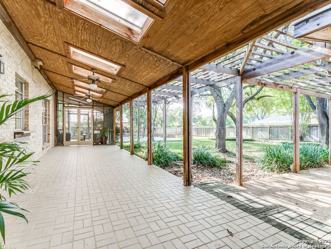 206 Sir Arthur Ct, House other with 4 bedrooms, 4 bathrooms and null parking in Castle Hills TX | Image 23