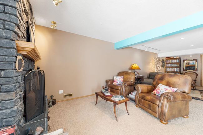 19 Sunrise Way, Home with 3 bedrooms, 3 bathrooms and 4 parking in Priddis Greens AB | Image 43