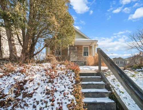 710 Leonard St Ne, Grand Rapids, MI, 49503-1137 | Card Image