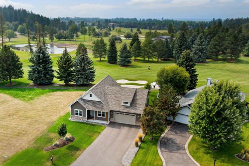 106 Golden Bear Dr, Bigfork, MT, 59911-6254 | Card Image