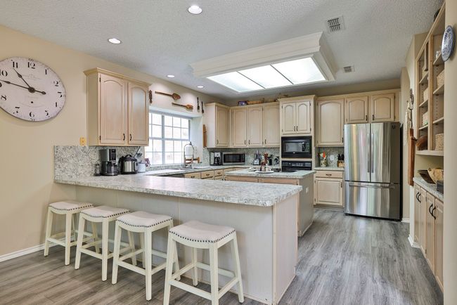 7129 Aspen Wood Trl, House other with 3 bedrooms, 3 bathrooms and null parking in Fort Worth TX | Image 15