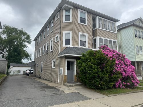 518 Grafton St, Worcester, MA, 01604-4746 | Card Image