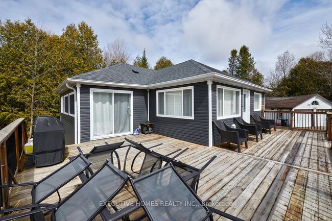 30 Winterset Ave, House other with 3 bedrooms, 2 bathrooms and 4 parking in Tiny ON | Image 25