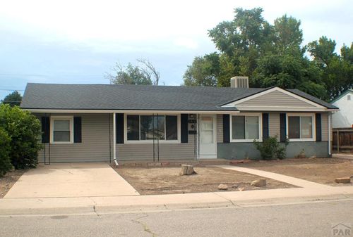 2561 Hyacinth St, Pueblo, CO, 81005-2828 | Card Image