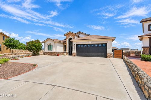 14420 Navajo Point Dr, El Paso, TX, 79938-2700 | Card Image
