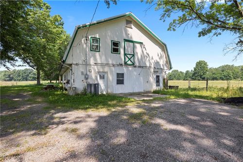 40175 Banks Rd, Grafton, OH, 44044-9759 | Card Image