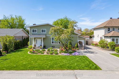 1592 Apeldoorn Avenue, Mooneys Bay - Carleton Heights and Area, ON, K2C1V5 | Card Image
