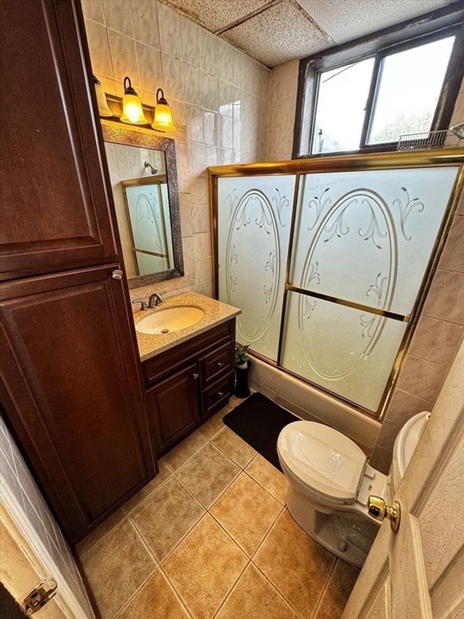 106 Eutaw Ave, Home with 4 bedrooms, 3 bathrooms and null parking in Lynn MA | Image 17