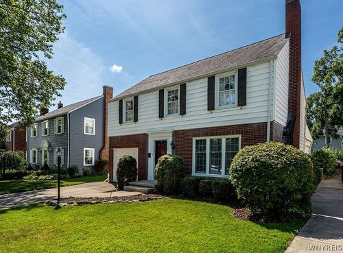 41 Southwood Dr, Tonawanda, NY, 14223-1052 | Card Image