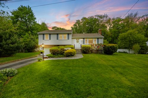201 Atkinson Ave, Stoughton, MA, 02072-3366 | Card Image