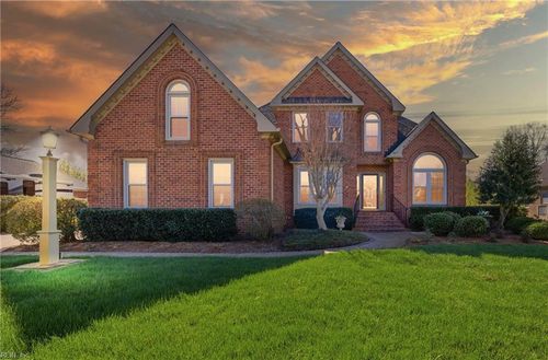 827 Waterfall Way, Chesapeake, VA, 23322-9605 | Card Image