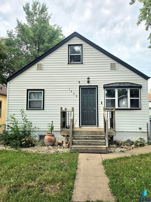 1428 E 5th St Street, Sioux Falls, SD, 57103 | Card Image