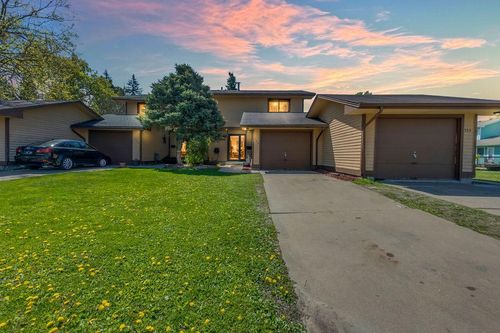 522 Aurora Ave, Saint Paul, MN, 55103-2262 | Card Image