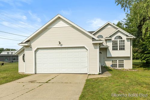 5589 Burlingame Ave Sw, Wyoming, MI, 49509-9714 | Card Image