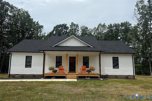 9807 Old Courthouse Rd, Appomattox, VA, 24522 | Card Image