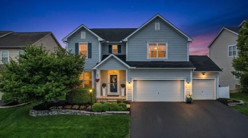 327 Fox Glen Dr E, Pickerington, OH, 43147-7759 | Card Image