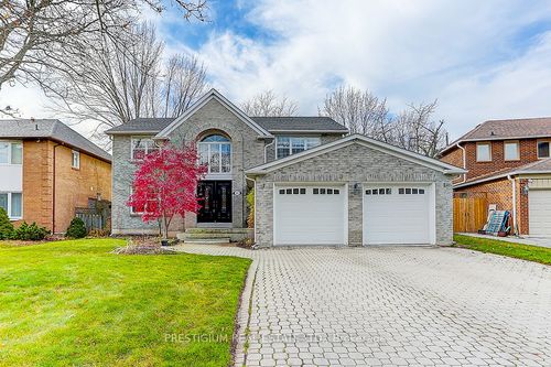 61 Addington Sq, Unionville, ON, L3R7N2 | Card Image