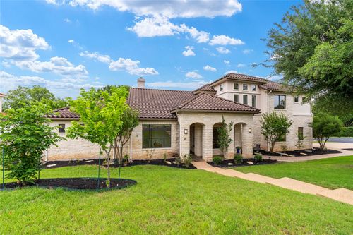 37 Autumn Oaks Dr, The Hills, TX, 78738-1413 | Card Image