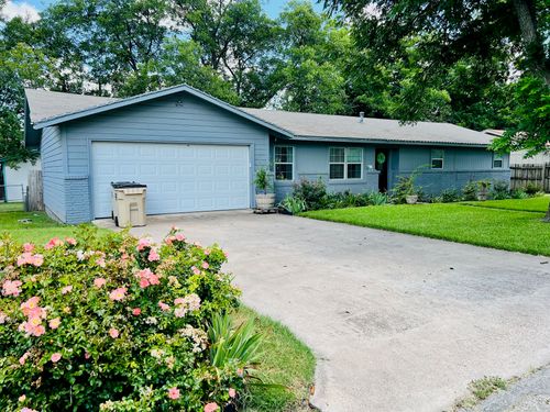 306 Sunset Dr, Comanche, TX, 76442-2152 | Card Image