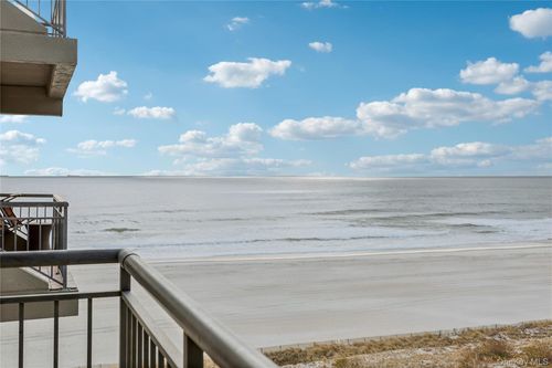 apt-6p-100 W Broadway, Long Beach, NY, 11561-4013 | Card Image