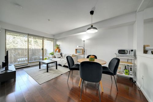 210-1099 E Broadway, Vancouver, BC, V5T1Y5 | Card Image