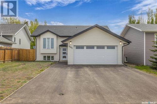 2582 100th St, North Battleford, SK, S9A0Y2 | Card Image