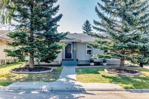 8 Abadan Crescent Ne, Calgary, AB, T2A6N9 | Card Image