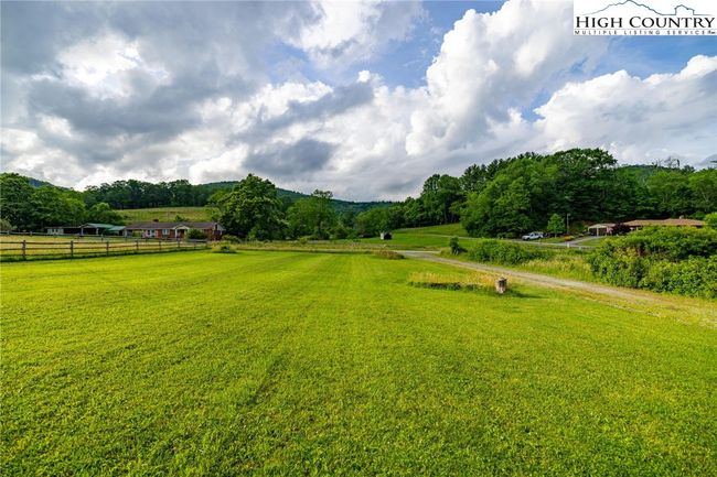 201 W Laurel Knob Rd, House other with 2 bedrooms, 1 bathrooms and null parking in Todd NC | Image 8